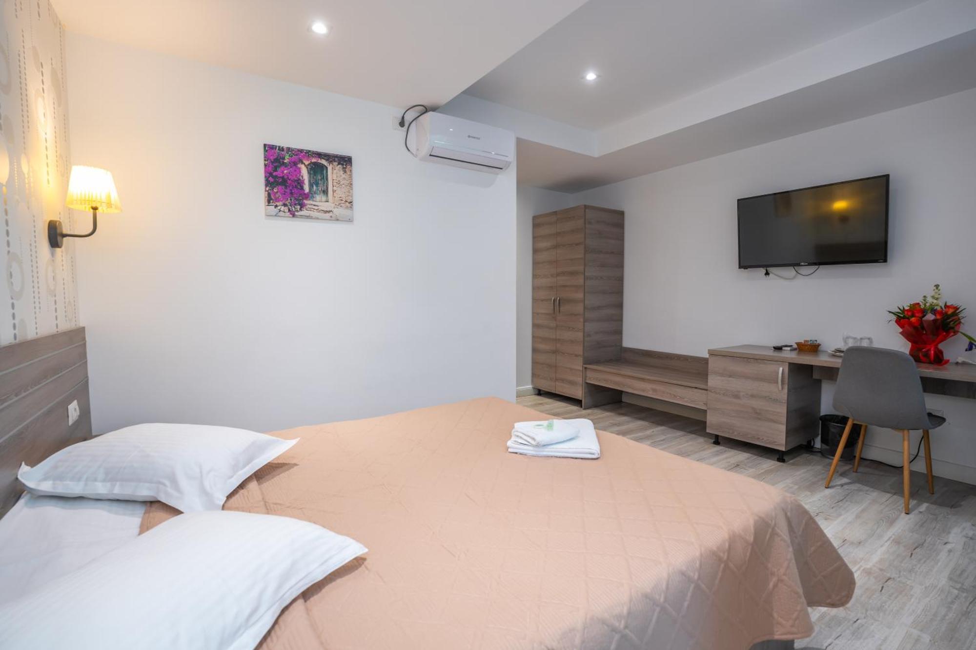 Hotel Liad City Center Βουκουρέστι Εξωτερικό φωτογραφία