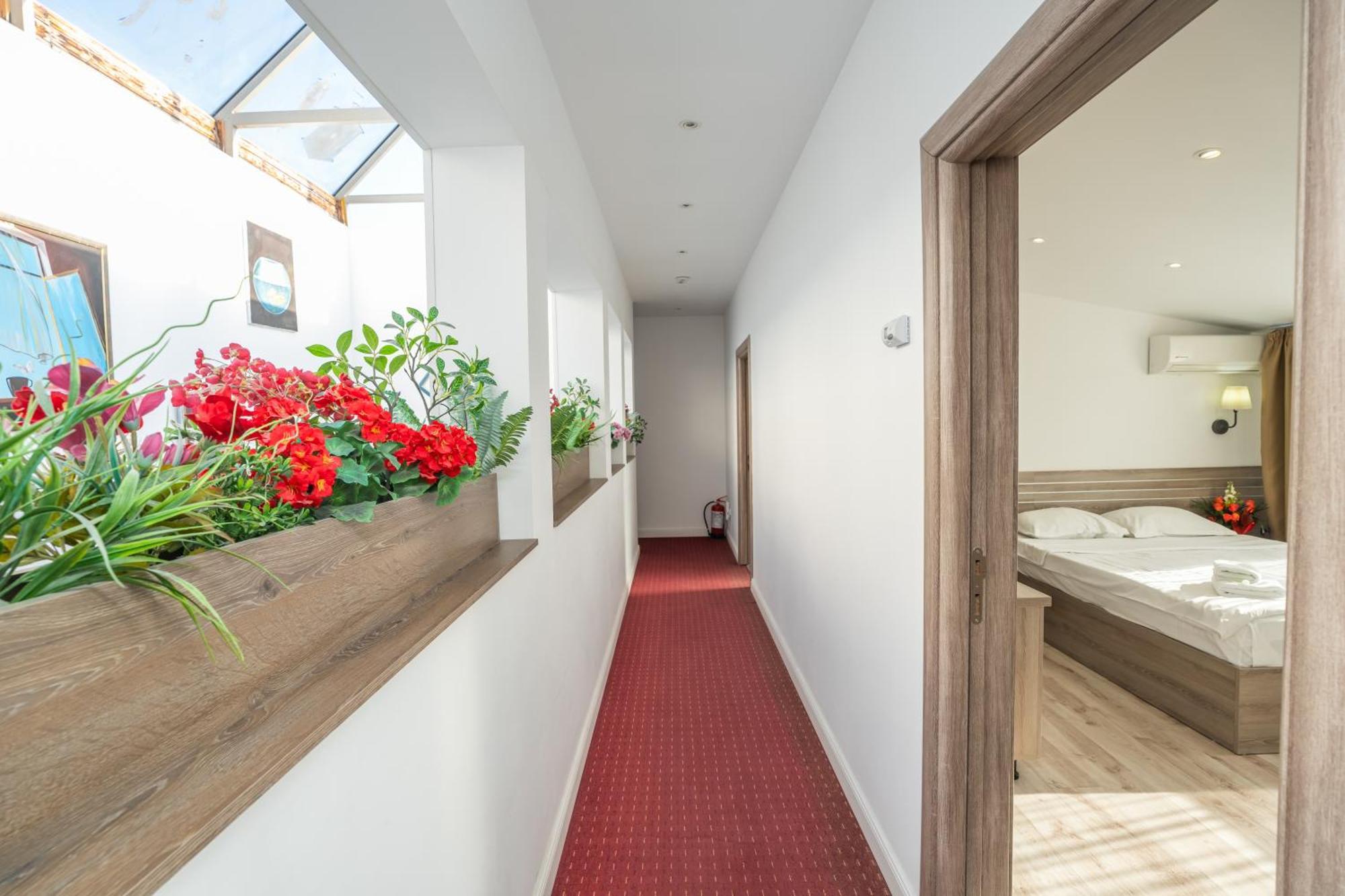Hotel Liad City Center Βουκουρέστι Εξωτερικό φωτογραφία